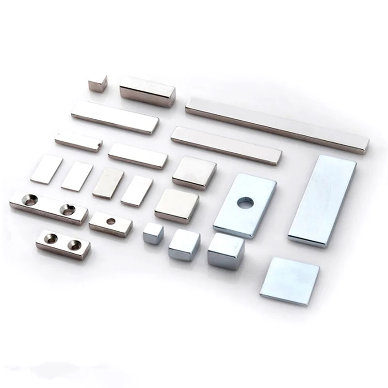 imán con agujero para tornillo